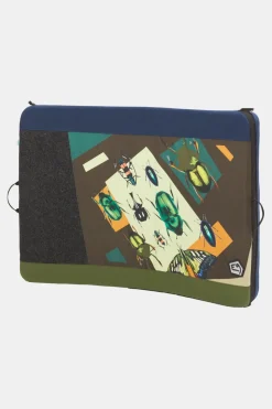 E9 Reggea Bugs Crashpad